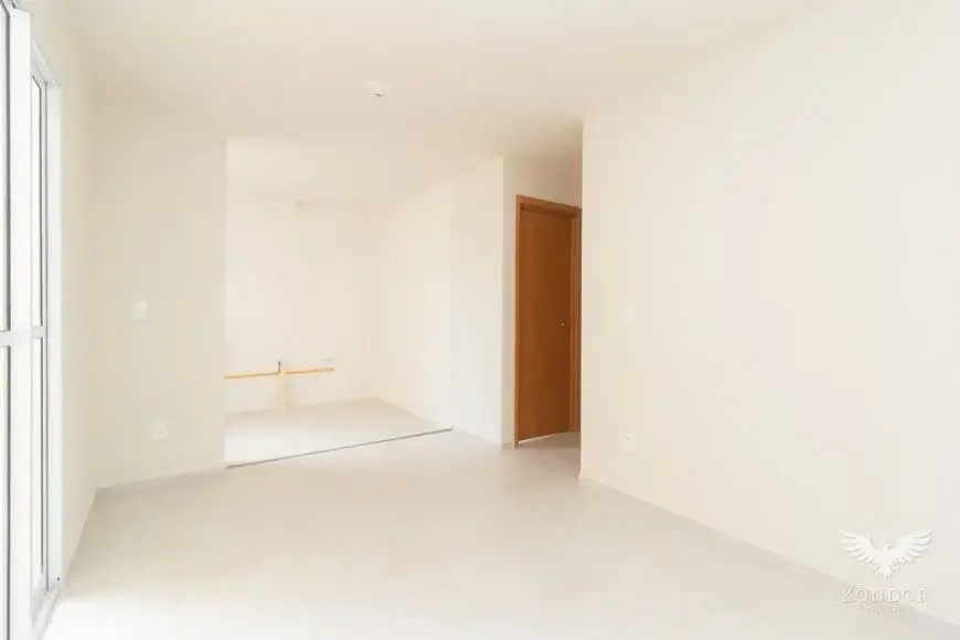 Foto 3 de Apartamento com 2 Quartos à venda, 38m² em Novo Mundo, Curitiba