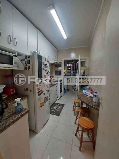 Foto 5 de Apartamento com 2 Quartos à venda, 73m² em Teresópolis, Porto Alegre