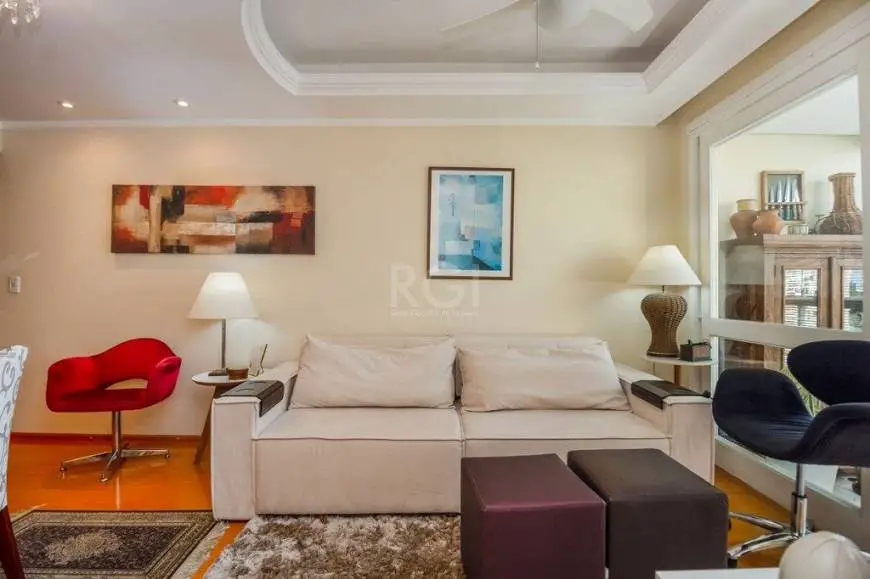 Foto 4 de Apartamento com 3 Quartos à venda, 78m² em Chácara das Pedras, Porto Alegre