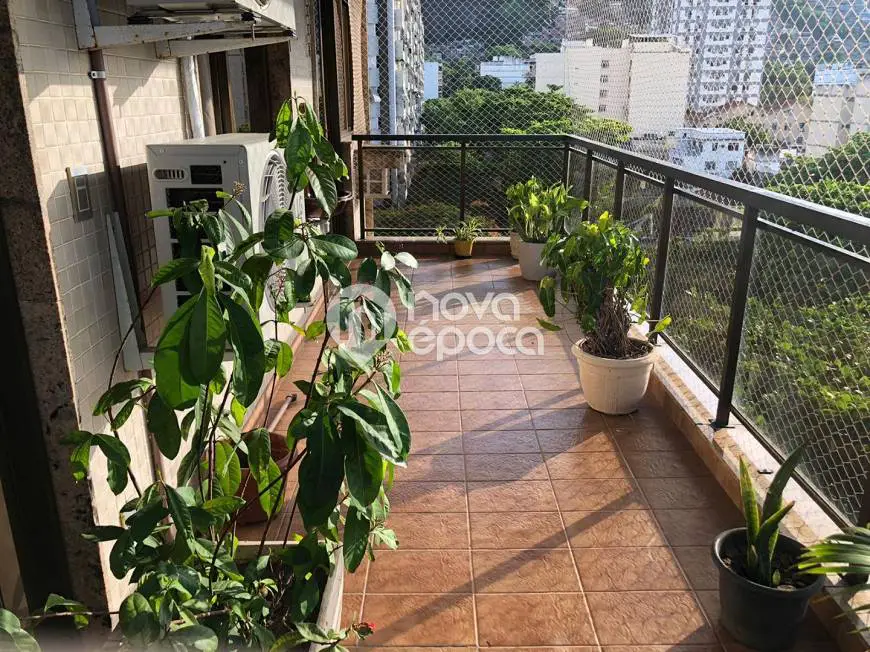 Foto 2 de Apartamento com 3 Quartos à venda, 126m² em Grajaú, Rio de Janeiro