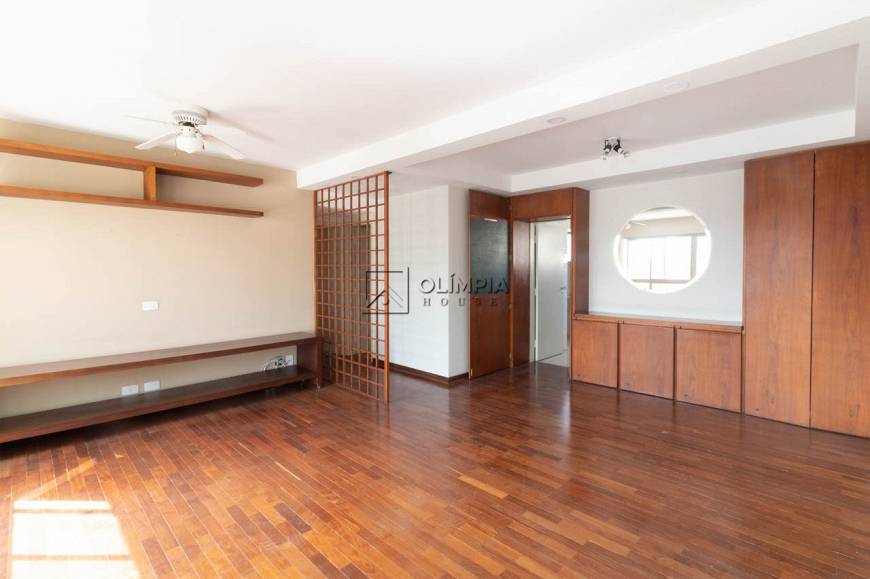 Foto 1 de Apartamento com 3 Quartos para alugar, 112m² em Moema, São Paulo