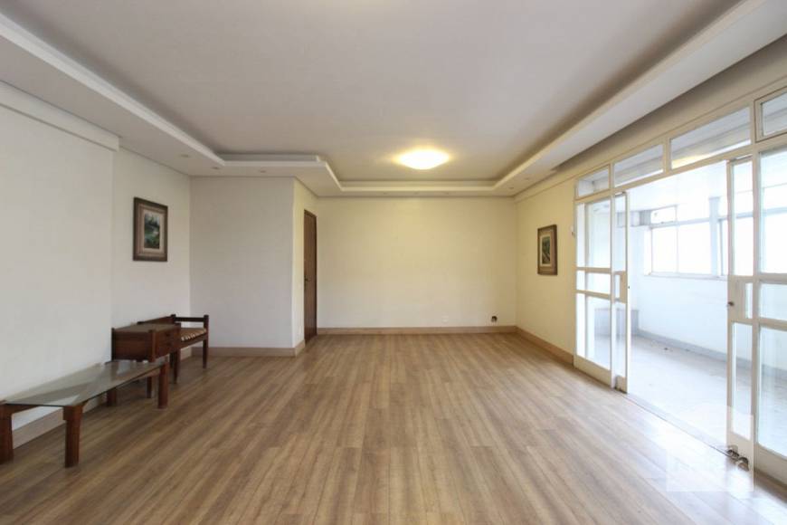 Foto 2 de Apartamento com 3 Quartos à venda, 230m² em Santa Lúcia, Belo Horizonte