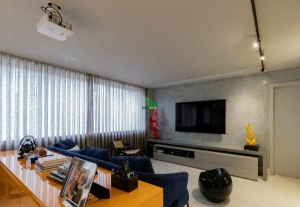 Foto 4 de Apartamento com 4 Quartos à venda, 196m² em Belvedere, Belo Horizonte