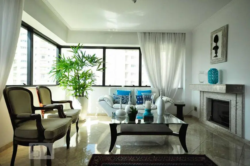 Foto 1 de Apartamento com 5 Quartos para alugar, 347m² em Panamby, São Paulo