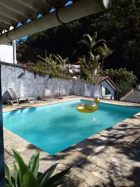 Foto 1 de Casa com 3 Quartos à venda, 180m² em Castelanea, Petrópolis