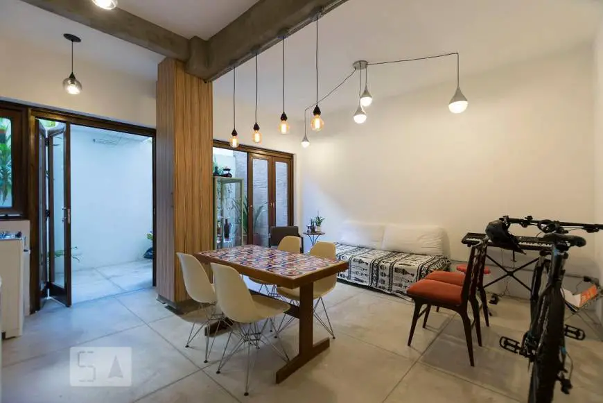 Foto 1 de Apartamento com 1 Quarto para alugar, 60m² em Aclimação, São Paulo