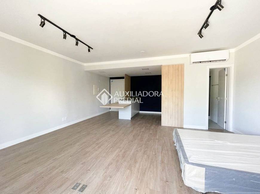 Foto 3 de Apartamento com 1 Quarto à venda, 47m² em Petrópolis, Porto Alegre