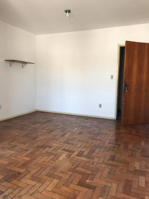 Foto 1 de Apartamento com 1 Quarto para alugar, 43m² em Teresópolis, Porto Alegre