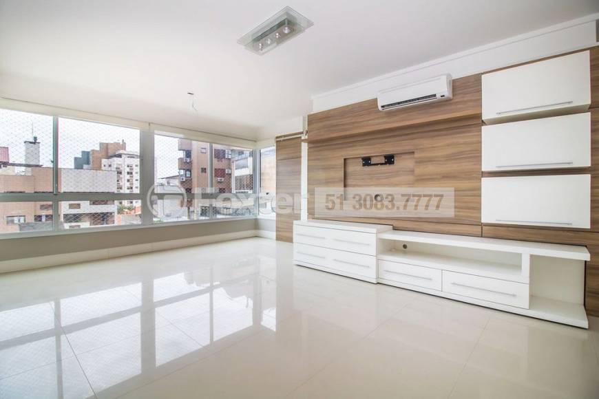 Foto 3 de Apartamento com 2 Quartos à venda, 90m² em Auxiliadora, Porto Alegre