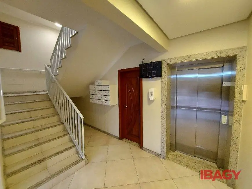 Foto 4 de Apartamento com 2 Quartos para alugar, 65m² em Ponte do Imaruim, Palhoça