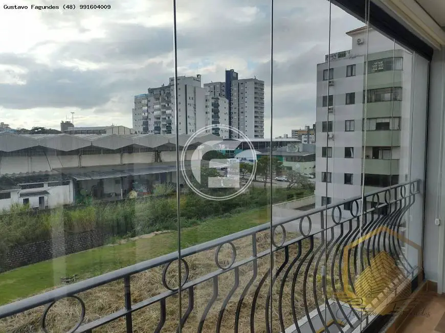 Foto 2 de Apartamento com 3 Quartos à venda, 138m² em Canto, Florianópolis