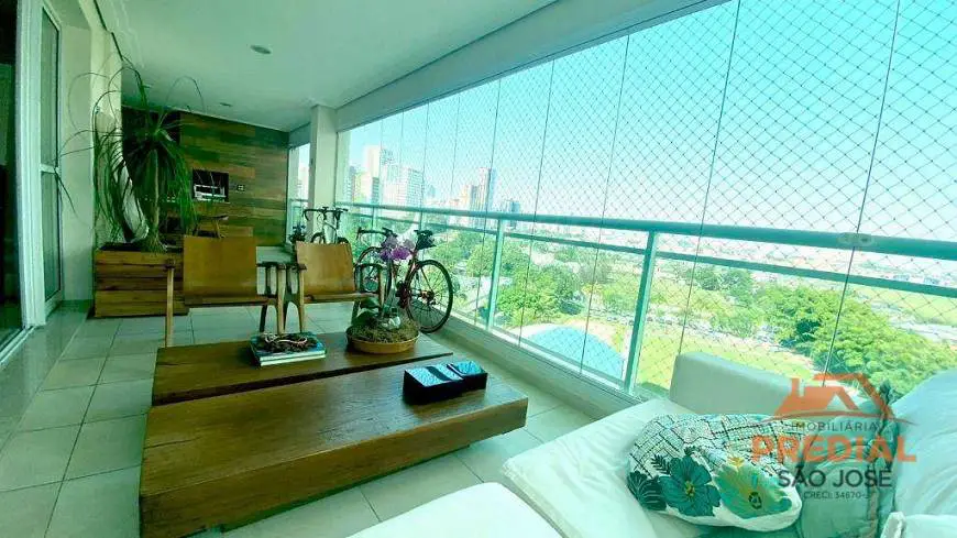Foto 5 de Apartamento com 3 Quartos à venda, 190m² em Jardim das Colinas, São José dos Campos