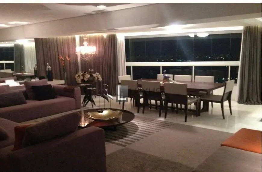 Foto 1 de Apartamento com 4 Quartos para venda ou aluguel, 210m² em Belvedere, Belo Horizonte