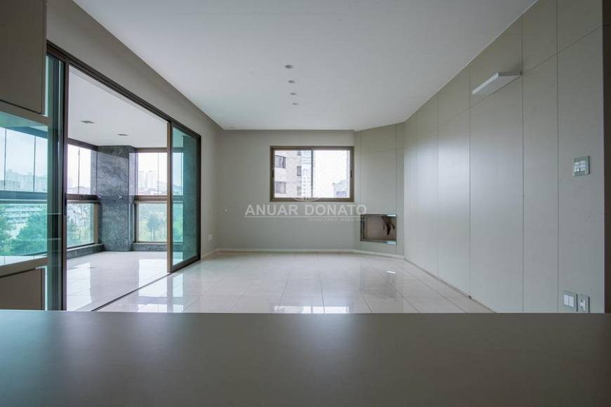 Foto 3 de Apartamento com 4 Quartos à venda, 227m² em Belvedere, Belo Horizonte