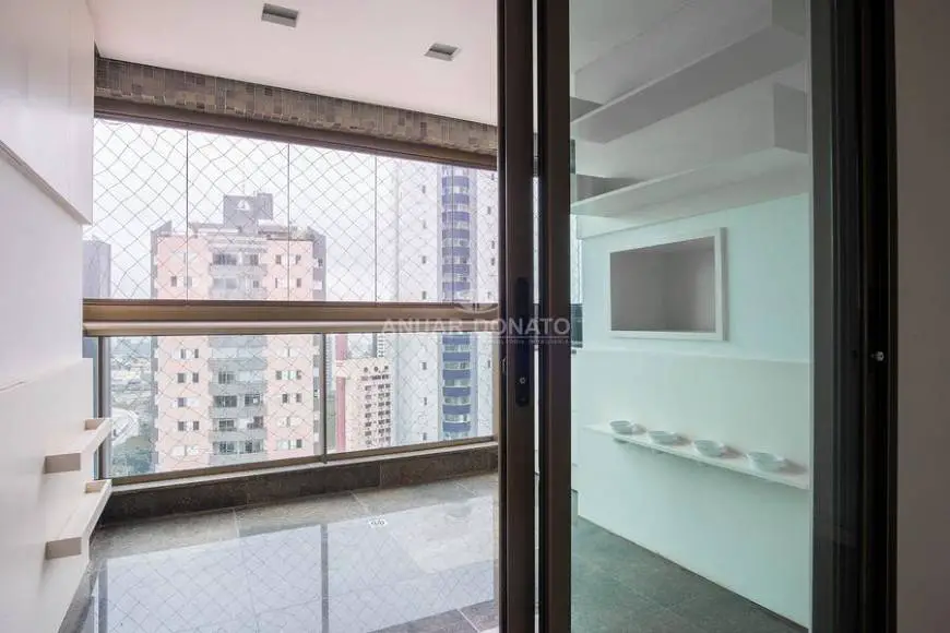 Foto 4 de Apartamento com 4 Quartos à venda, 227m² em Belvedere, Belo Horizonte