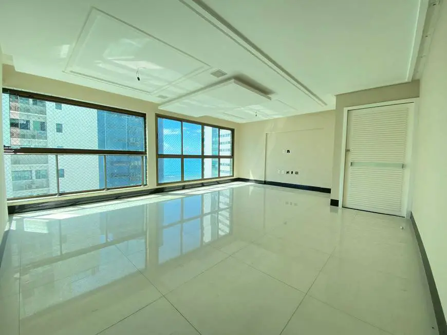 Foto 1 de Apartamento com 4 Quartos à venda, 127m² em Boa Viagem, Recife