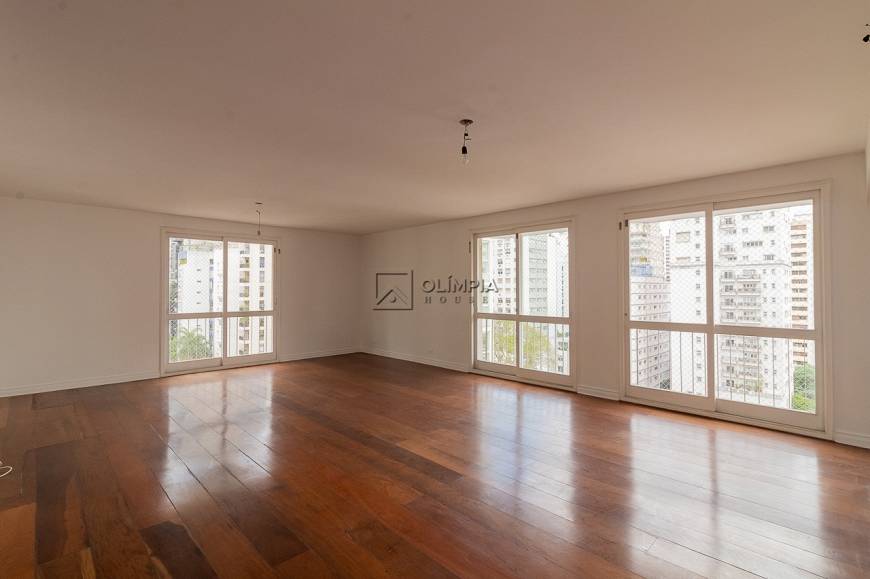 Foto 3 de Apartamento com 4 Quartos à venda, 241m² em Cerqueira César, São Paulo