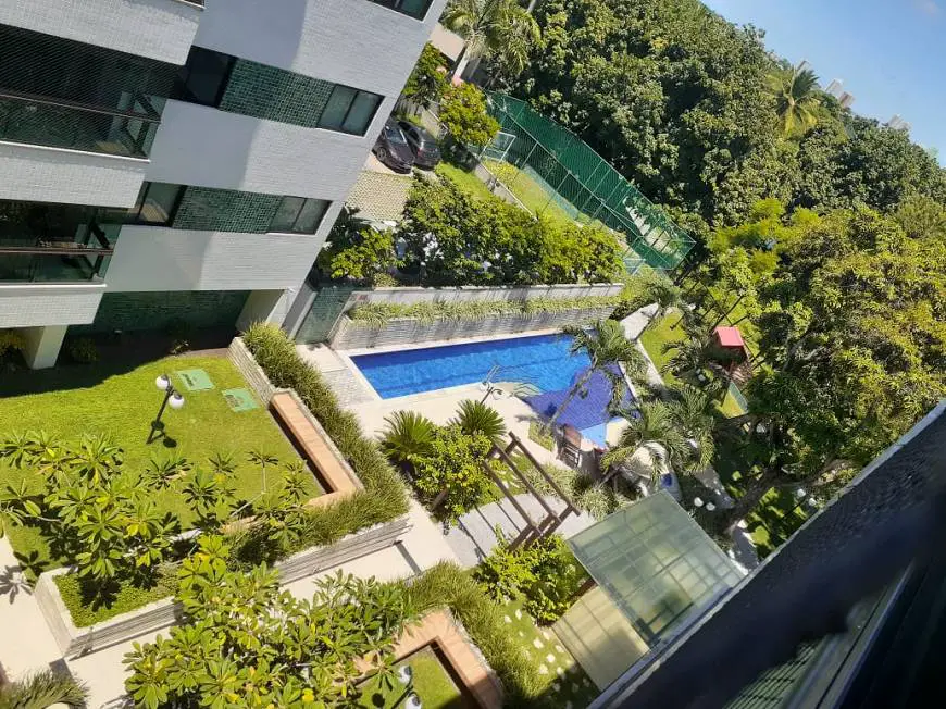 Foto 1 de Apartamento com 4 Quartos à venda, 139m² em Poço, Recife
