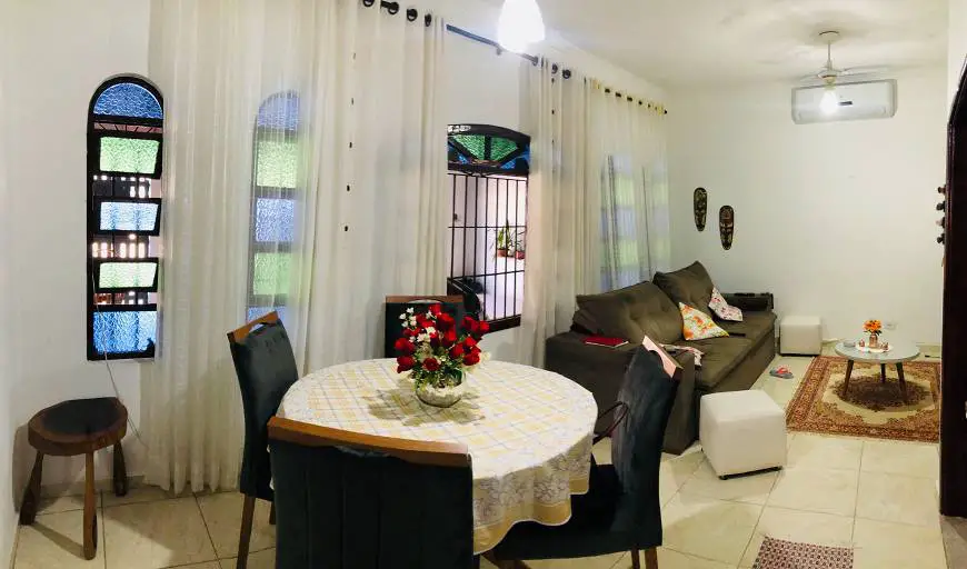 Foto 1 de Casa com 2 Quartos à venda, 78m² em Maracanã, Praia Grande