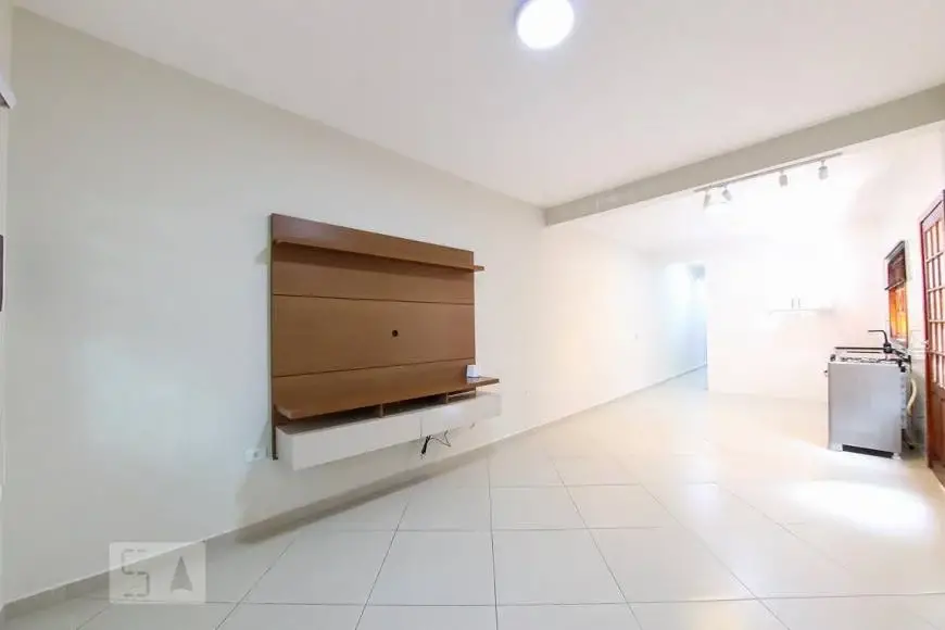 Foto 1 de Casa com 2 Quartos para alugar, 70m² em Torres Tibagy, Guarulhos