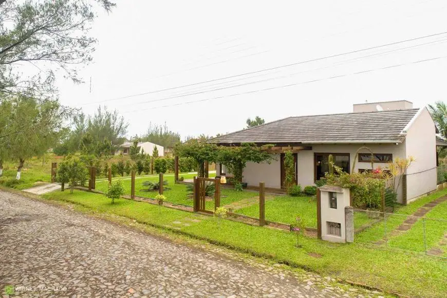Foto 3 de Casa com 3 Quartos à venda, 170m² em Balneário Bella Torres, Passo de Torres