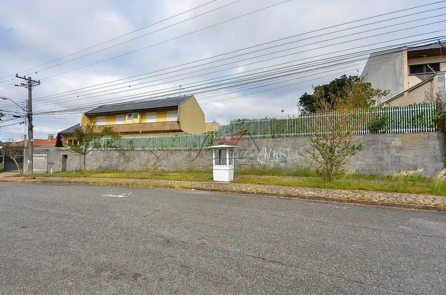 Foto 1 de Casa com 4 Quartos à venda, 939m² em Guabirotuba, Curitiba