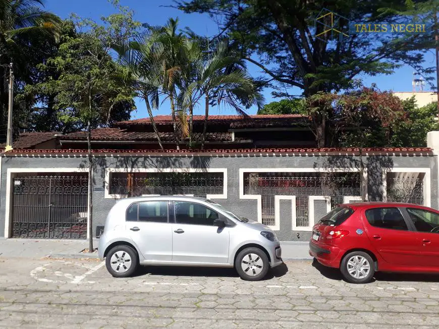 Foto 2 de Casa com 4 Quartos para alugar, 136m² em Jardim Camburi, Vitória