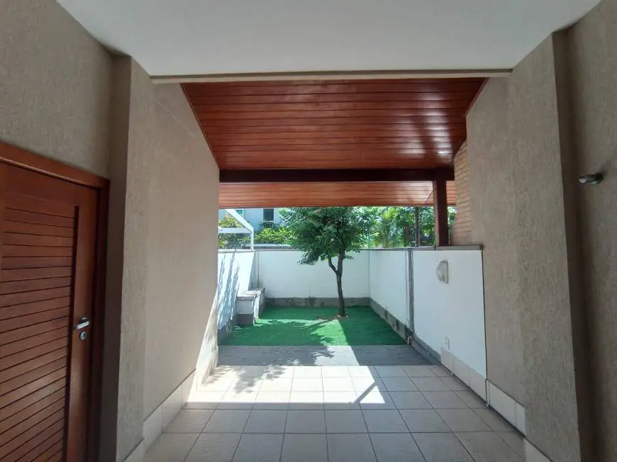 Foto 1 de Casa com 4 Quartos para alugar, 150m² em Jardim Camburi, Vitória