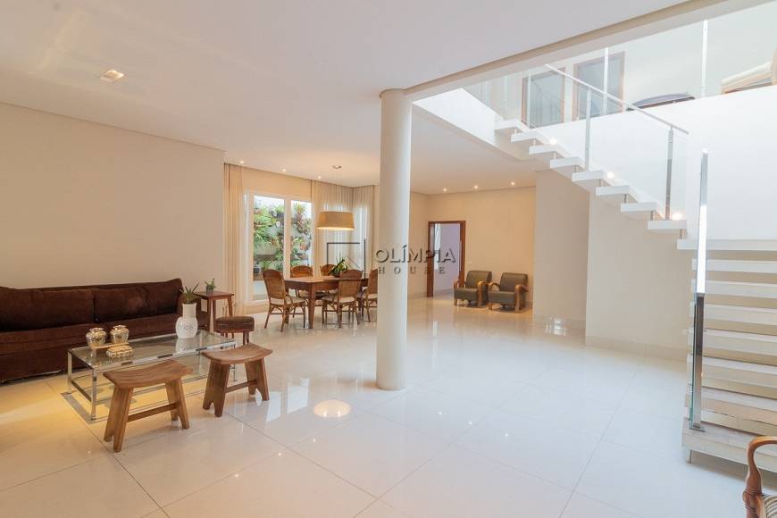 Foto 1 de Casa com 5 Quartos para alugar, 430m² em Brooklin, São Paulo