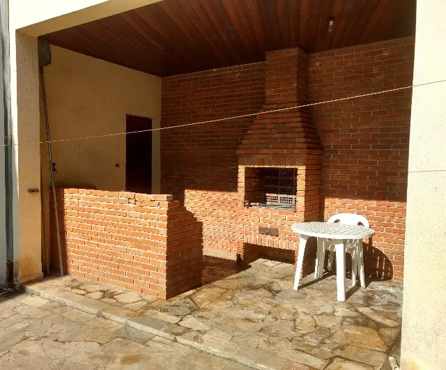 Foto 3 de Casa com 5 Quartos à venda, 300m² em Jardim Monte Alegre, Taboão da Serra