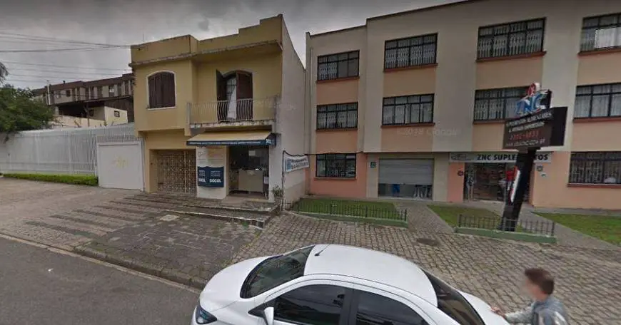 Foto 1 de Sobrado com 4 Quartos à venda, 274m² em Juvevê, Curitiba