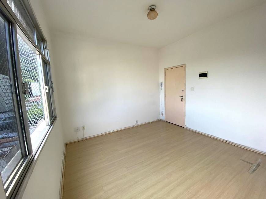 Foto 2 de Apartamento com 1 Quarto para alugar, 31m² em Humaitá, Rio de Janeiro