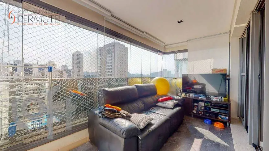 Foto 3 de Apartamento com 2 Quartos à venda, 51m² em Barra Funda, São Paulo