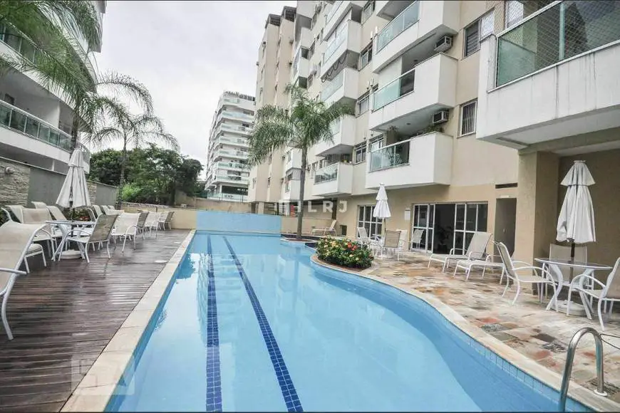Foto 3 de Apartamento com 2 Quartos à venda, 56m² em Freguesia- Jacarepaguá, Rio de Janeiro