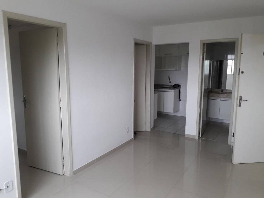 Foto 3 de Apartamento com 2 Quartos para alugar, 47m² em Jardim Marilu, Carapicuíba