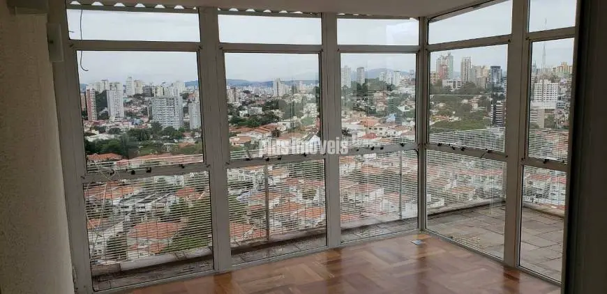 Foto 2 de Apartamento com 2 Quartos à venda, 160m² em Vila Madalena, São Paulo
