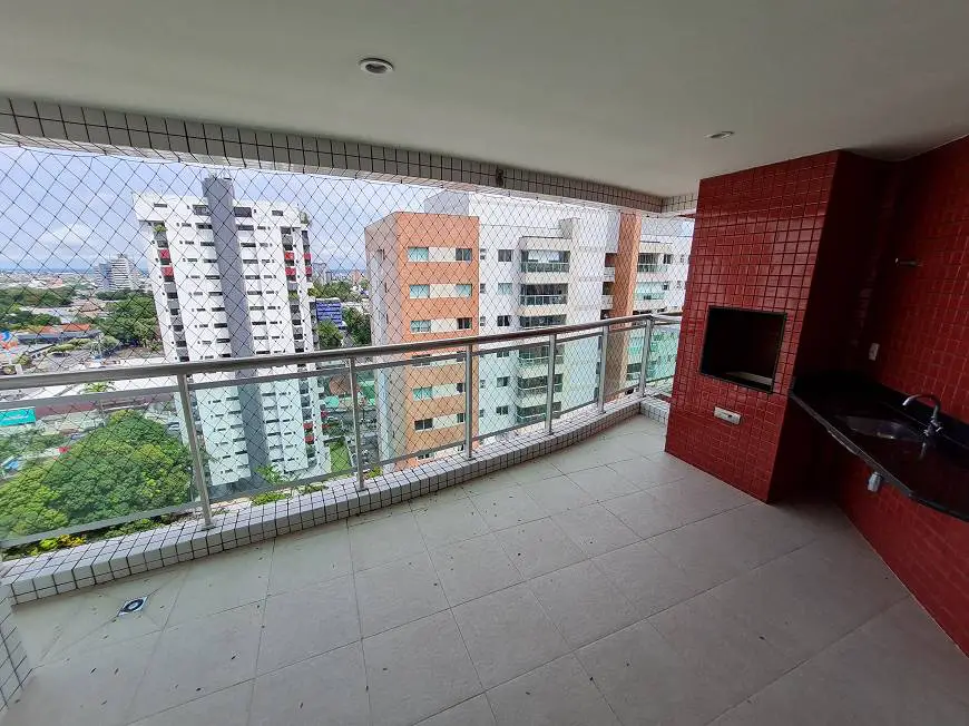 Foto 1 de Apartamento com 3 Quartos para venda ou aluguel, 178m² em Adrianópolis, Manaus