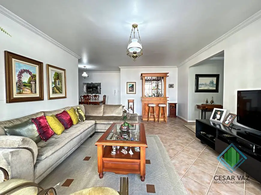 Foto 4 de Apartamento com 3 Quartos à venda, 142m² em Centro, Florianópolis