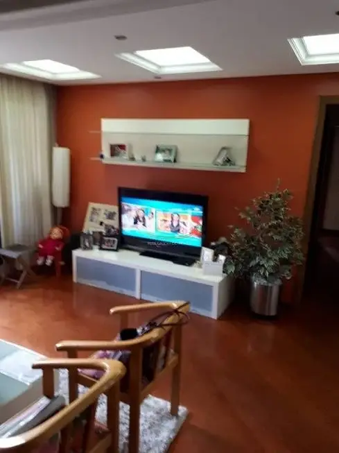 Foto 1 de Apartamento com 3 Quartos à venda, 106m² em Floresta, Porto Alegre