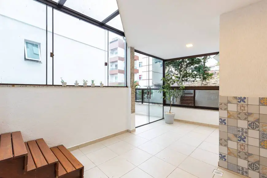 Foto 3 de Apartamento com 3 Quartos à venda, 116m² em Jardim das Laranjeiras, Juiz de Fora