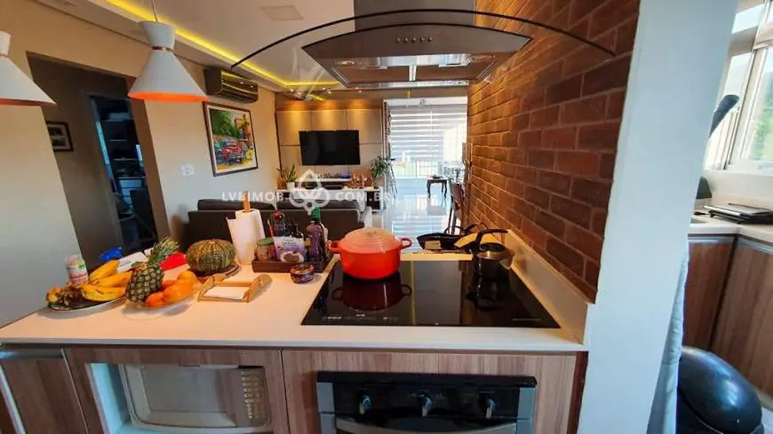 Foto 2 de Apartamento com 3 Quartos à venda, 100m² em Jurerê, Florianópolis