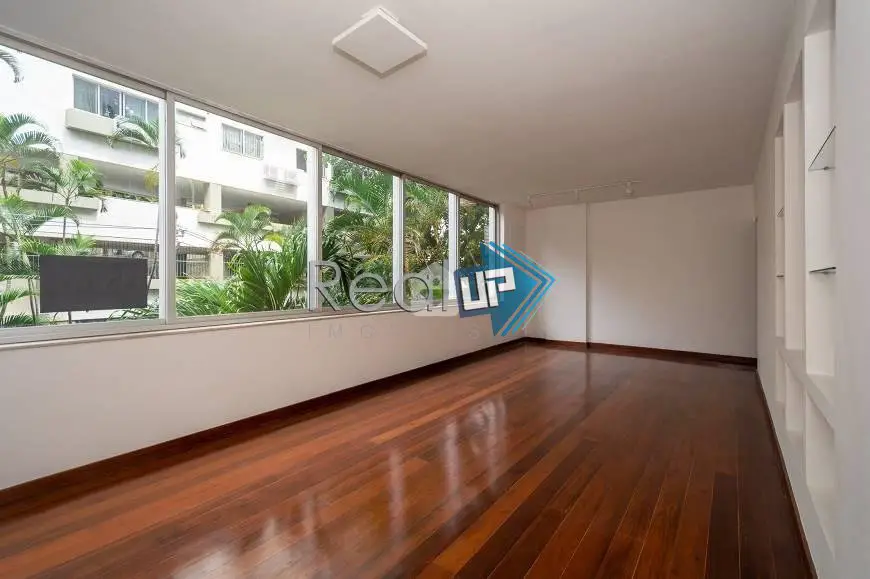 Foto 1 de Apartamento com 3 Quartos à venda, 122m² em Lagoa, Rio de Janeiro