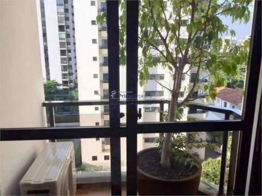 Foto 2 de Apartamento com 3 Quartos à venda, 120m² em Moema, São Paulo