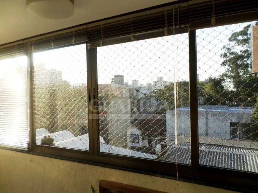Foto 4 de Apartamento com 3 Quartos à venda, 98m² em Passo da Areia, Porto Alegre