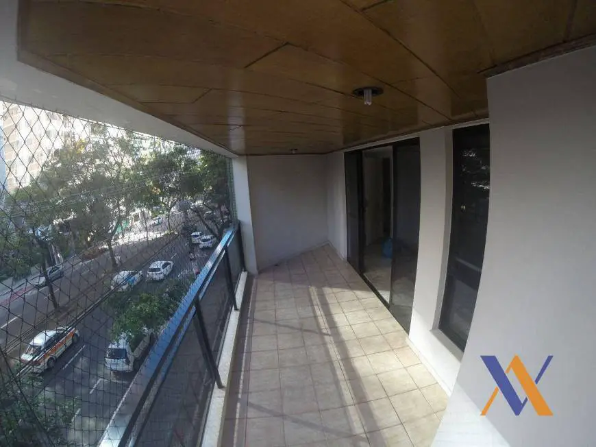 Foto 2 de Apartamento com 3 Quartos para alugar, 100m² em Praia do Canto, Vitória