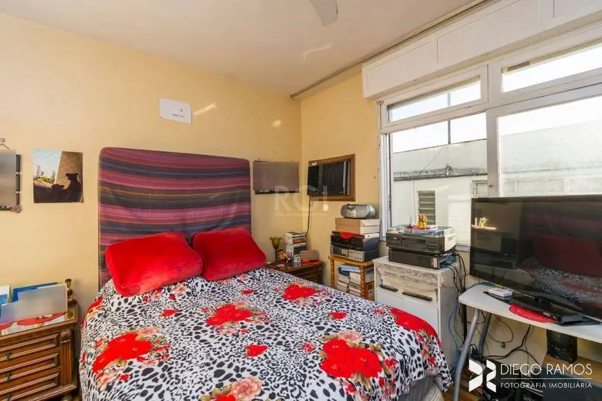 Foto 5 de Apartamento com 3 Quartos à venda, 95m² em Santana, Porto Alegre