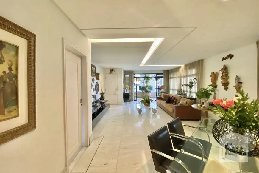 Foto 4 de Apartamento com 4 Quartos à venda, 195m² em Funcionários, Belo Horizonte
