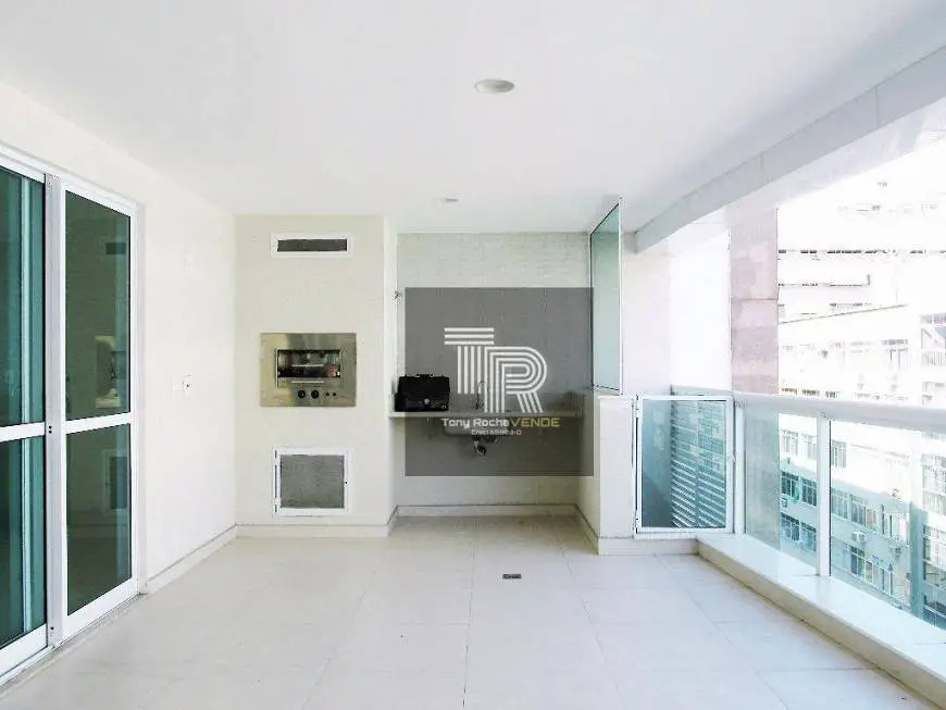 Foto 3 de Apartamento com 4 Quartos à venda, 203m² em Icaraí, Niterói