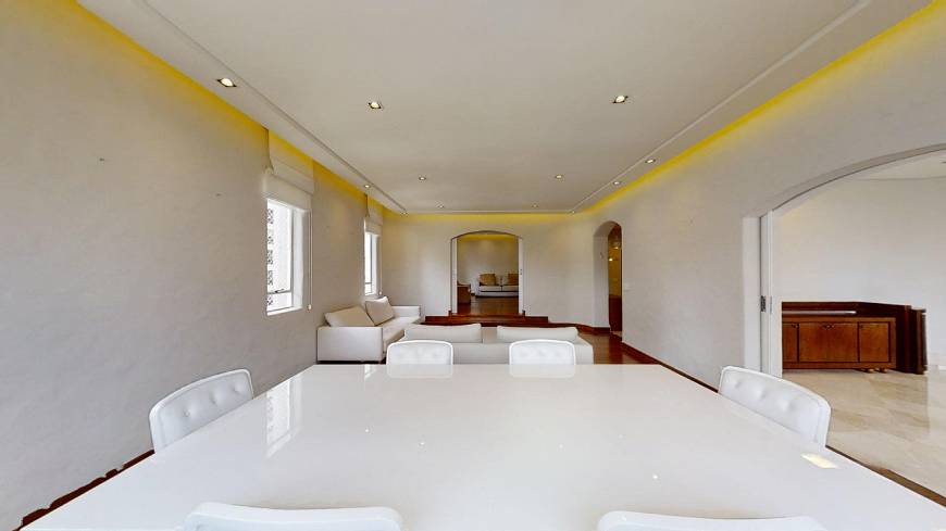 Foto 5 de Apartamento com 4 Quartos para venda ou aluguel, 362m² em Jardins, São Paulo