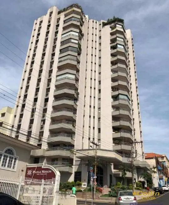 Foto 1 de Apartamento com 4 Quartos à venda, 200m² em São Sebastião, Uberaba